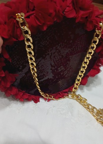 Altin renginde zincir Detaylı Çiçekli Kadin çantası - Görsel 2