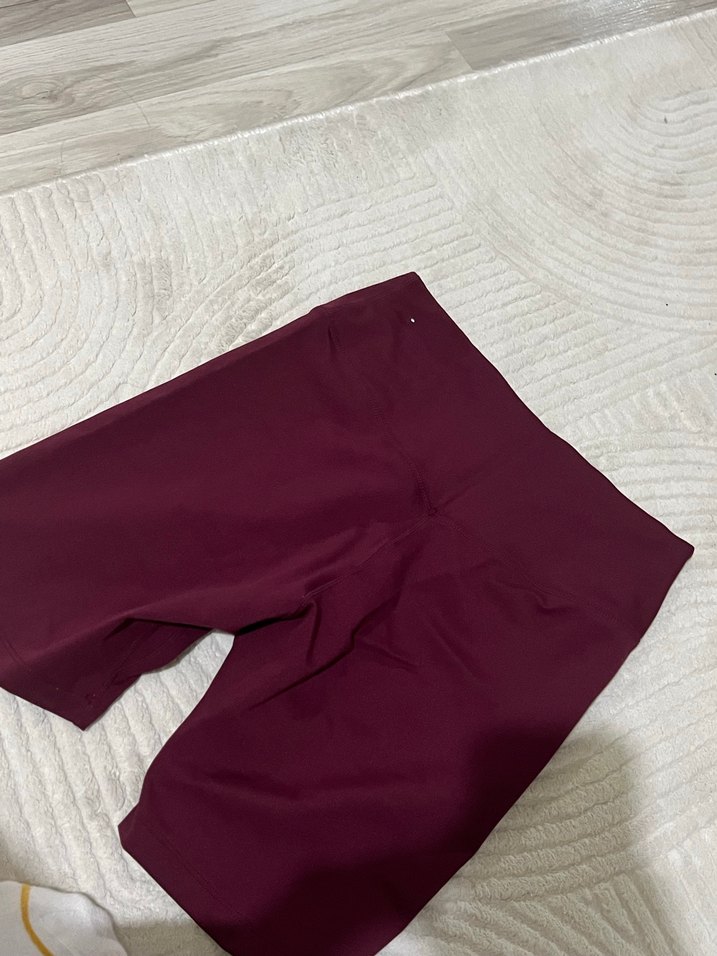 Bordo Nike Kadın Spor Şort - Görsel 4