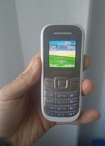 SAMSUNG TUŞLU CEP TELEFONU 