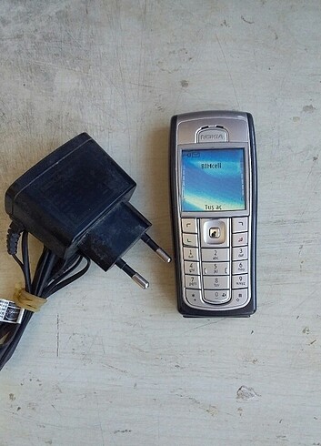 NOKİA TUŞLU CEP TELEFONU 