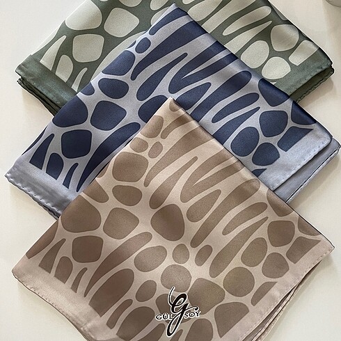 Dama desenli twill eşarp