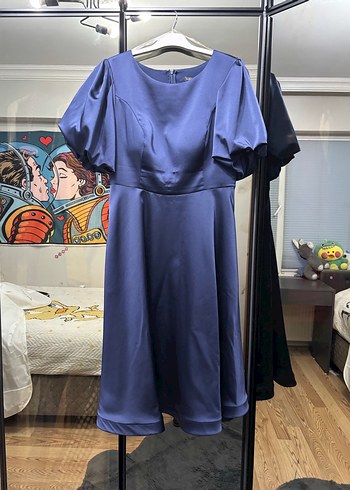 Kemer Detaylı Lacivert Midi Kadın Elbise - Görsel 3