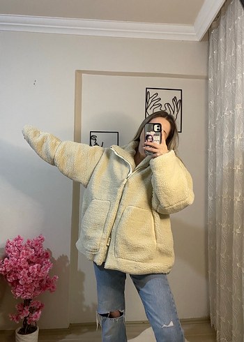 l Beden Kapüşonlu Bej Peluş Kadın Mont
