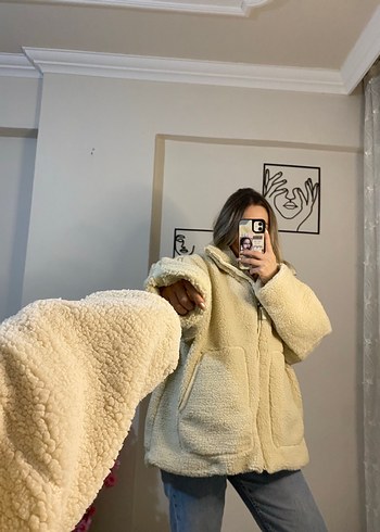Diğer Kapüşonlu, Peluş Detaylı Bej Kışlık Kadın Mont