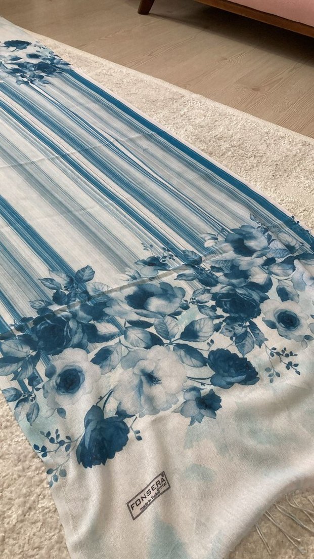 Mavi Çiçek Kadın Şal - Görsel 4