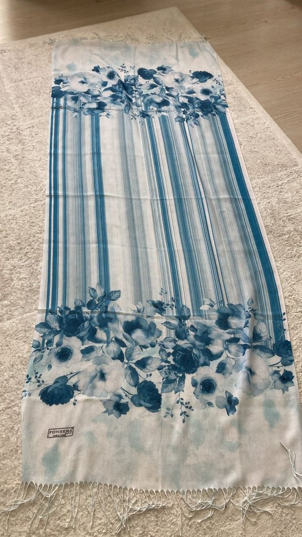 Mavi Çiçek Kadın Şal - Görsel 2