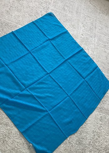 Şeffaf Parlak Mavi Kadın Şal - Görsel 2