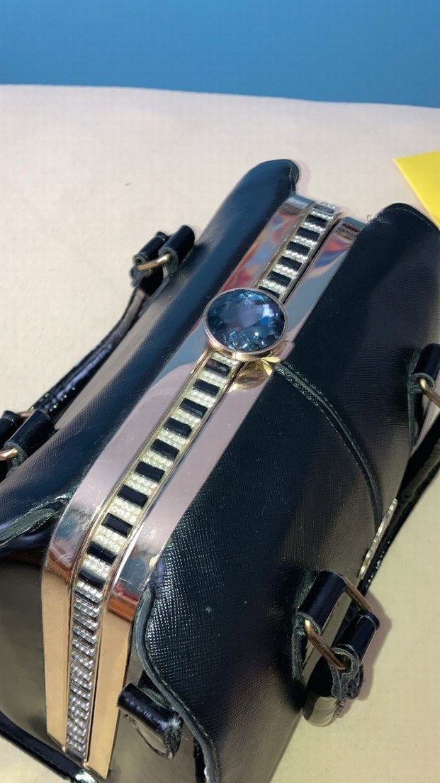 Klasik Siyah Deri Tokalı Kadın Çanta - Görsel 5