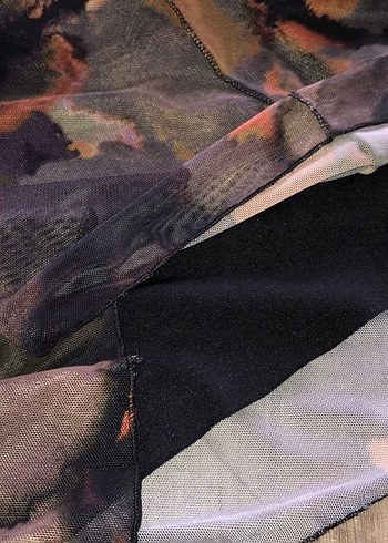 Diğer Örgü Detaylı Batik Desenli Midi Etek