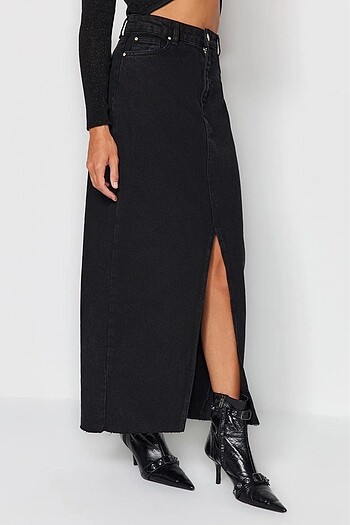TRENDYOLMİLLA Siyah Yırtmaçlı Maxi Denim Etek