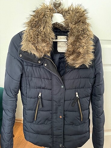 Bershka mont