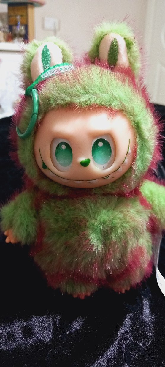 Labubu yeni Model Büyük Boy yumuşacık peluş oyuncak - Görsel 2