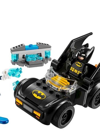 LEGO DC Batman: Batman ve Batmobile Seti - Görsel 3