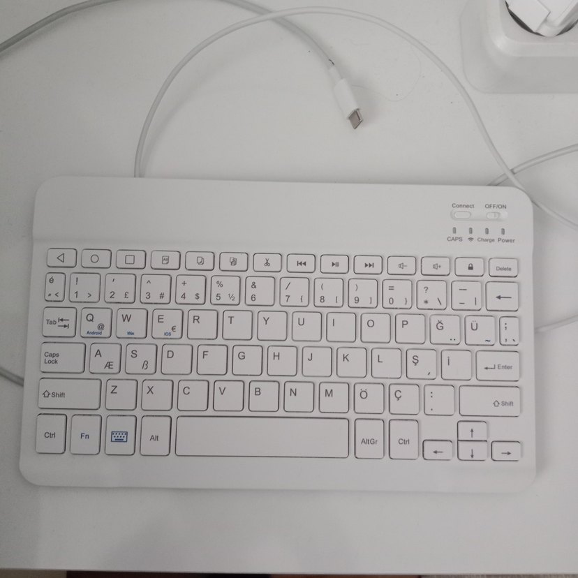 Kablolusuz Bluetooth Klavye - Görsel 2