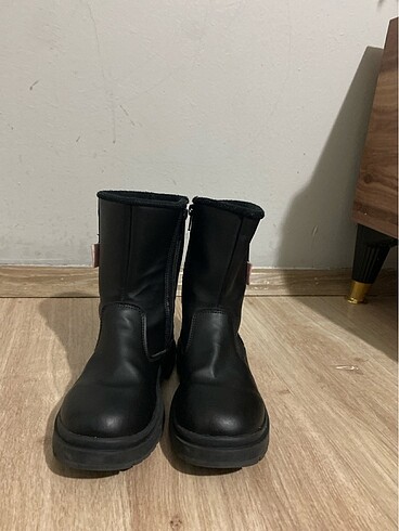 35 Beden siyah Renk 35 numara koz çocuk çizme, bot