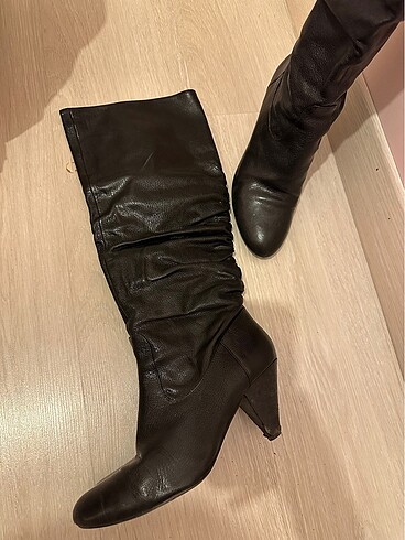 37,5 Beden Uzun çizme nine West