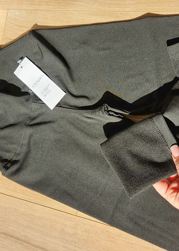 Oysho Şardonlu Kışlık Toparlayıcı Tayt - Görsel 3