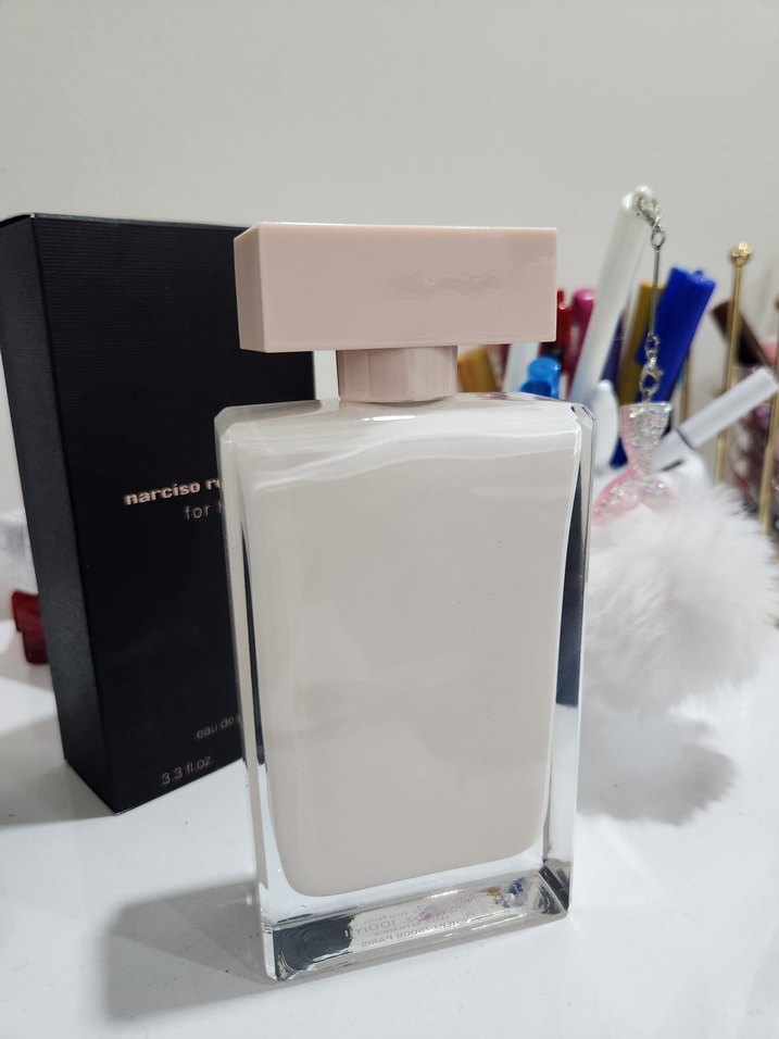 Narciso Rodriguez For Her Kadın Parfümü 100 ml - Görsel 4