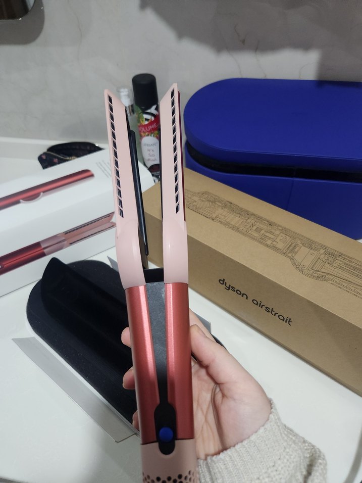 Dyson AirStrait strawberry Saç Düzleştirici - Görsel 3