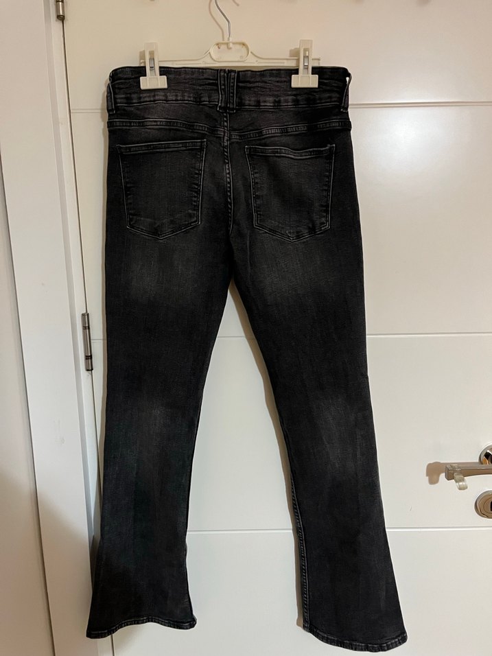 Bershka Bootcut Jean - Görsel 3