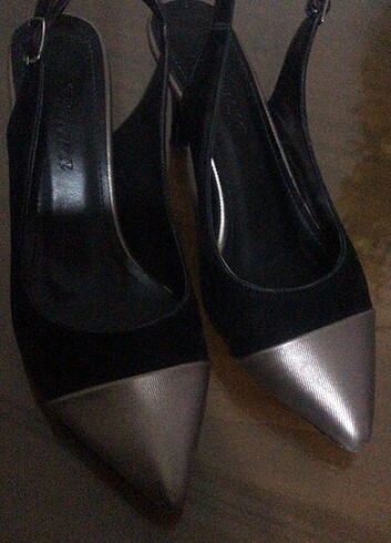 Siyah gri topuklu ayakkabı 