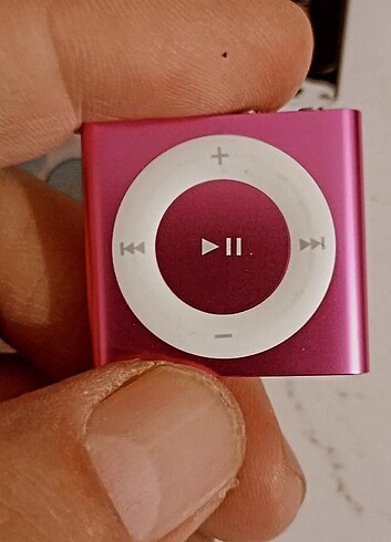 iPod shuffle 4. nesil 2 GB iPod shuffle'ın 2 gb versiyonudur. 15