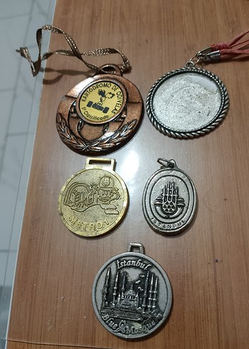 Dönem madalyaları adet fiyatı 200 TL - Görsel 4