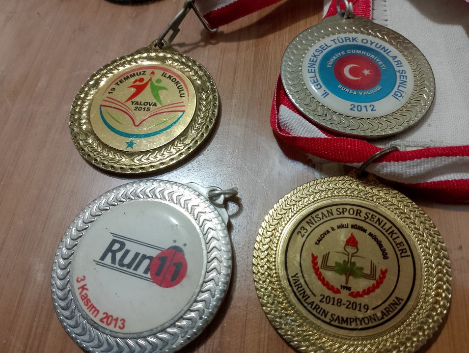 Dönem madalyaları adet fiyatı 200 TL - Görsel 5