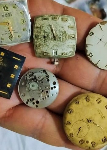 Dönem ürünü koleksiyonluk kurmalı mekanik kol saatlerimiz - Görsel 6