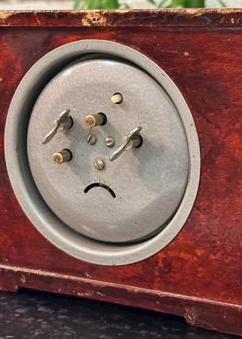 Dönem ürünü koleksiyonluk dekorluk çalışır Shangai kurmalı masa - Görsel 6