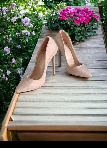 Bej stiletto 