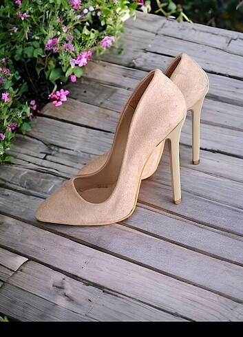 Zara Bej stiletto