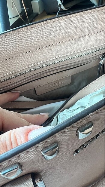 Orjinal Michael Kors Zımbalı Pembe Askılı Çanta - Görsel 5