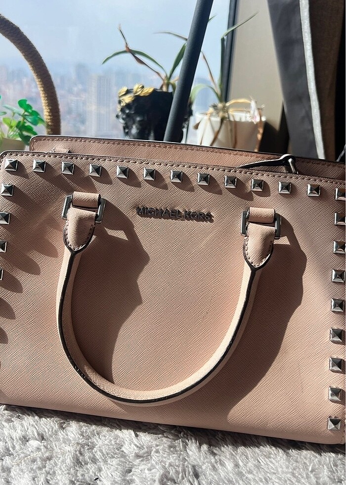 Orjinal Michael Kors Zımbalı Pembe Askılı Çanta - Görsel 4