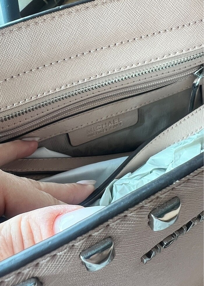 Orjinal Michael Kors Zımbalı Pembe Askılı Çanta - Görsel 5