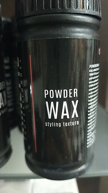 Trina Turk Trinette powder waks