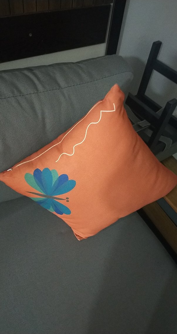 Turuncu Renkli Baskılı Dekoratif Yastık - Görsel 2