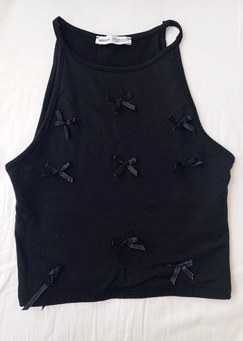 BERSHKA KURDALE Crop Top