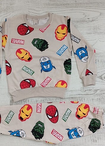 Erkek eşofman takımı