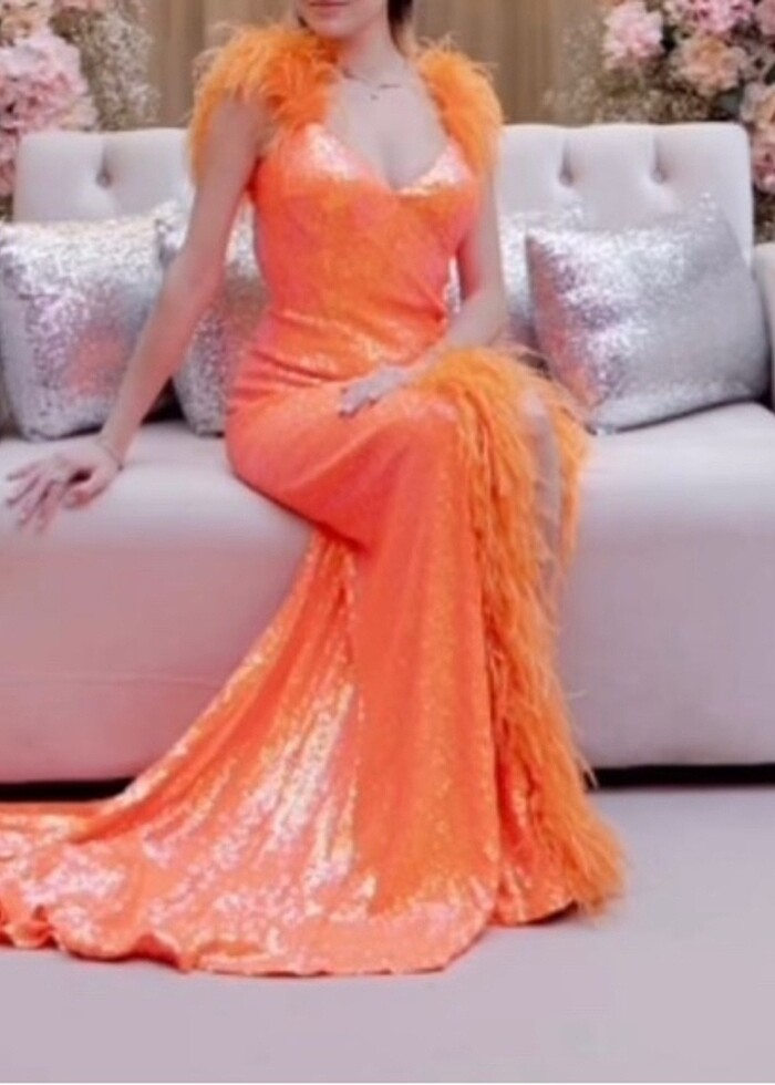 Özel Tasarım Tüylü Turuncu Abiye Elbise - Görsel 3