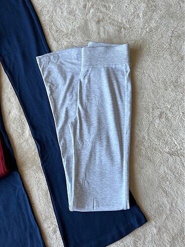 BERSHKA PANTOLON