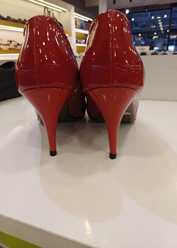 40 Beden Kadın Kırmızı Rugan Stiletto