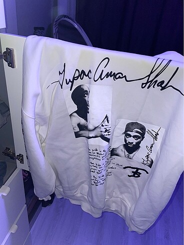 Bershka TUPAC Sweatshirt