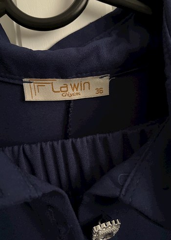 Uzun Kollu Lacivert Düğmeli etekli takım - Görsel 4