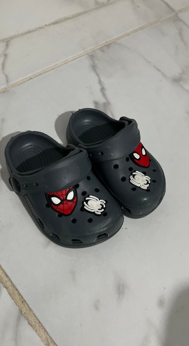 Gri Örümcek Adam Baskılı Erkek Çocuk Terlik - Görsel 2