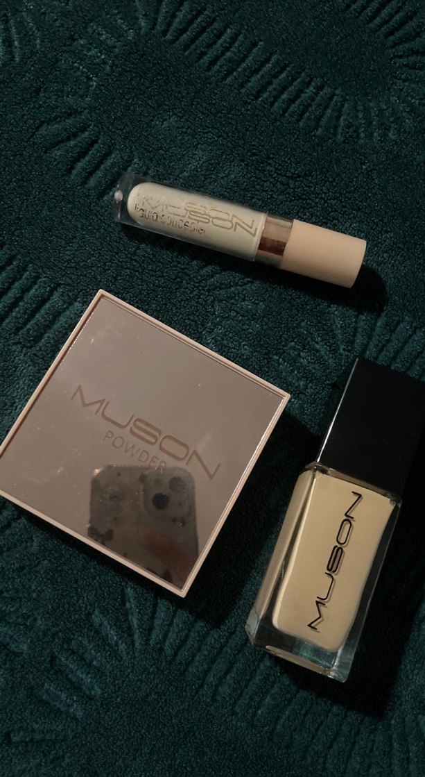 Bej Muson Pudra ve Makyaj Ürünleri - Görsel 2