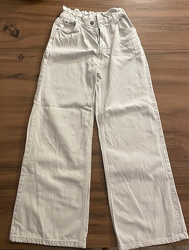Jeans beyaz pantolon