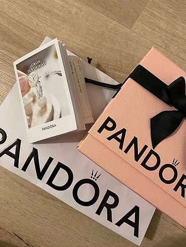 Pandora yüzük