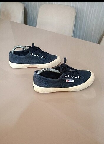 Superga Bir kaç kez giyildi 