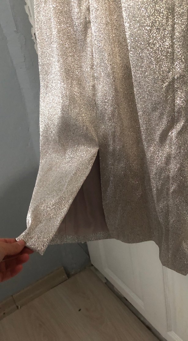 Gri Parlak V Yakalı Midi Abiye Elbise - Görsel 5